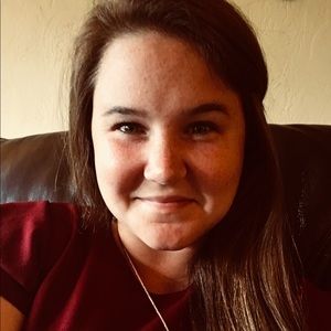 Meet your Posher, Rebecca